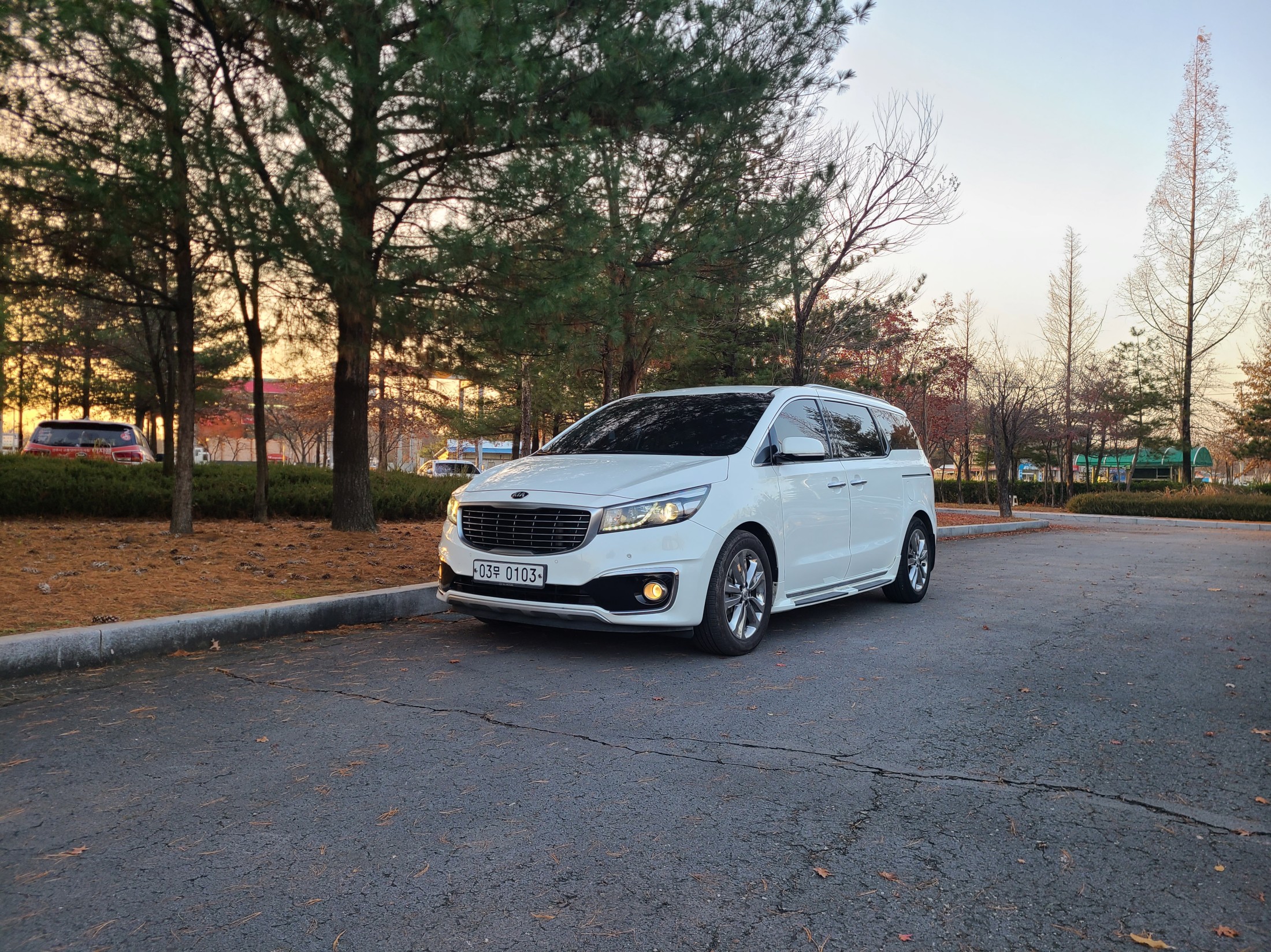KIA CARNIVAL