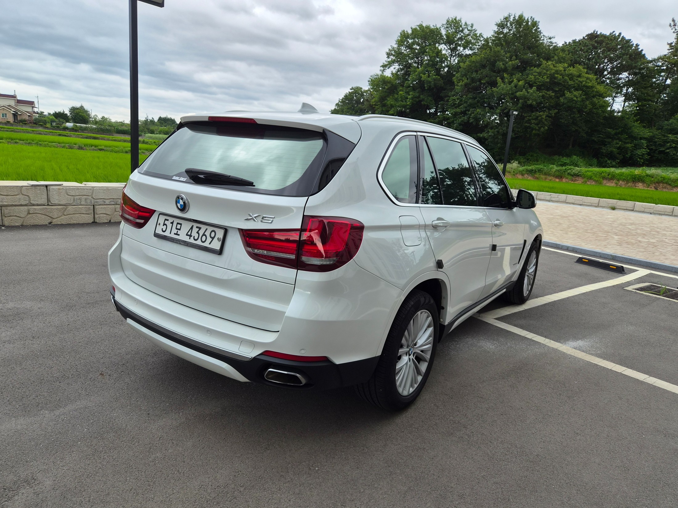 BMW X5 photo 2