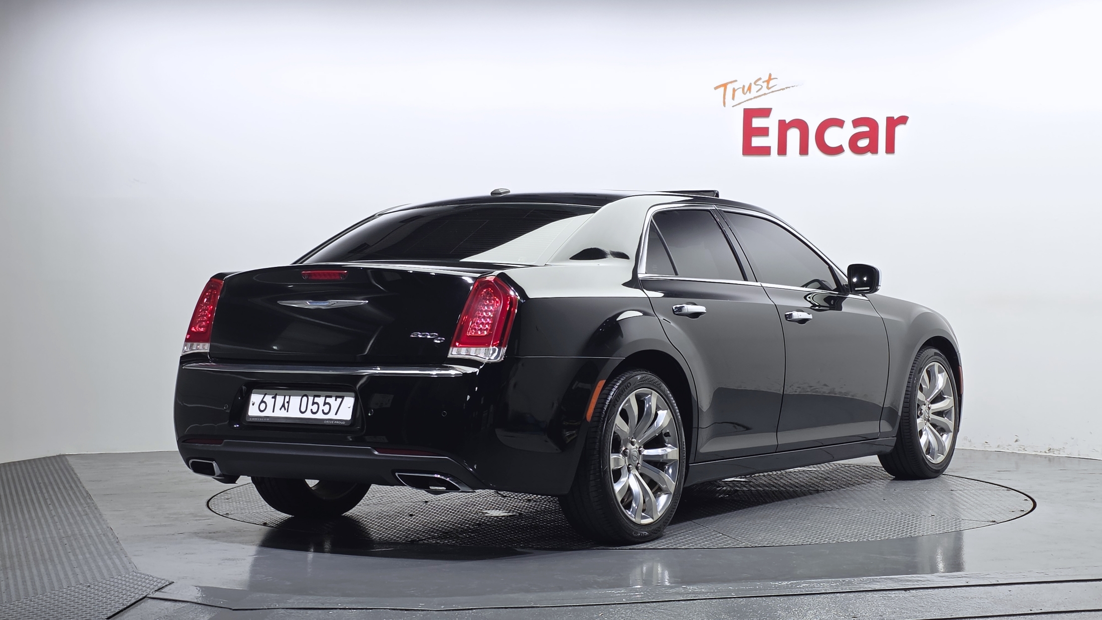 CHRYSLER 300C photo 2