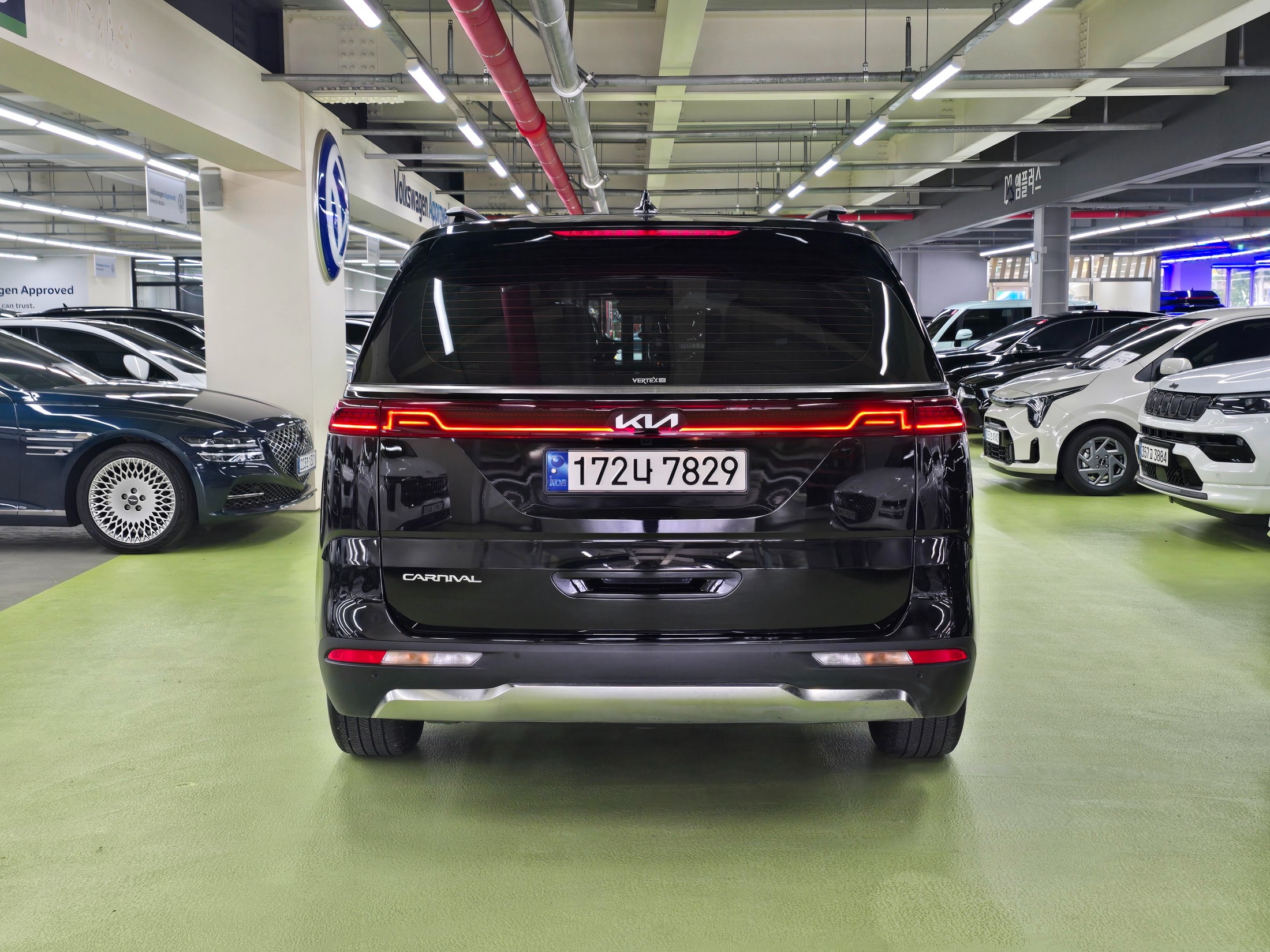 KIA CARNIVAL photo 3