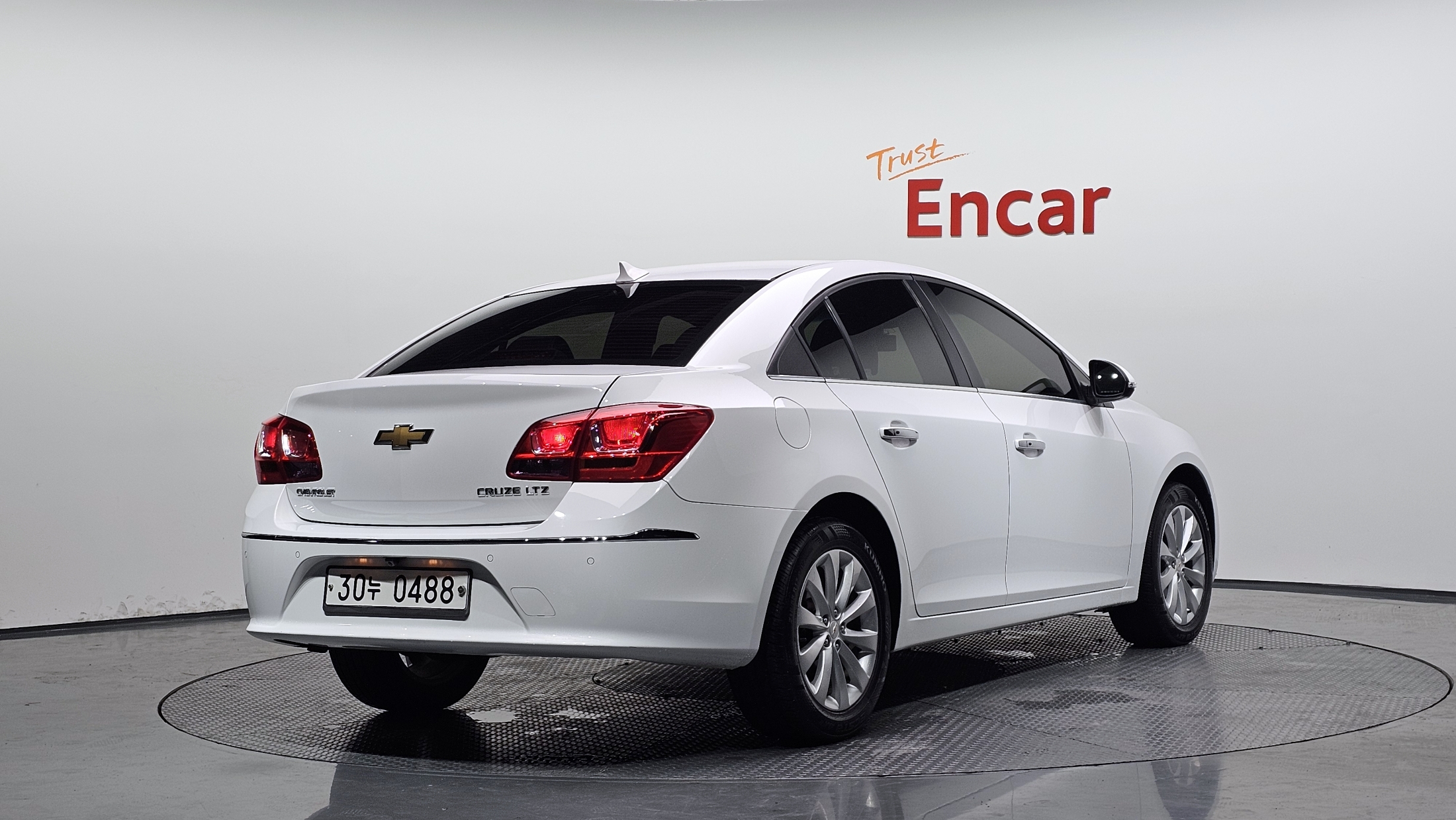 CHEVROLET CRUZE photo 2