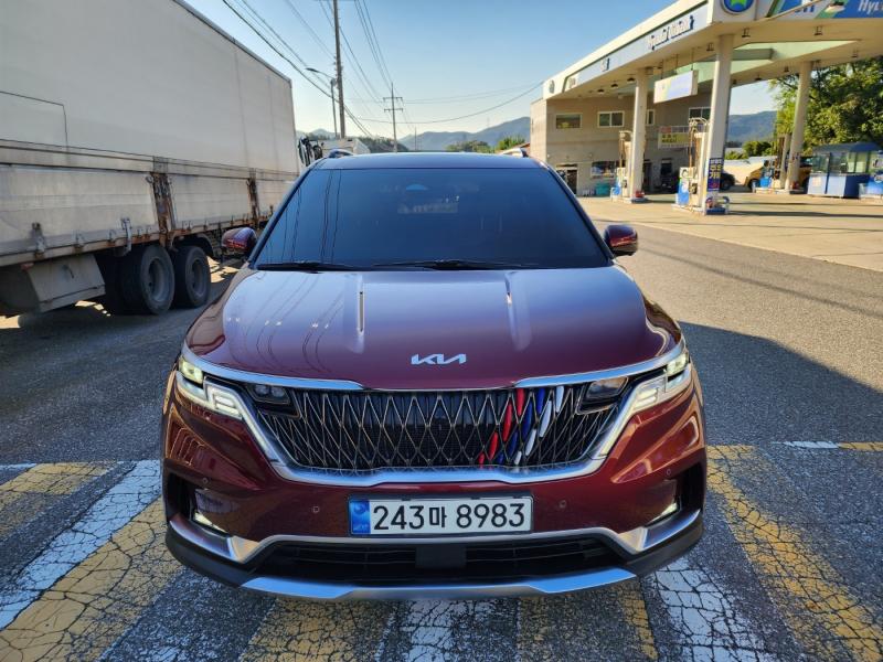 KIA CARNIVAL photo 2