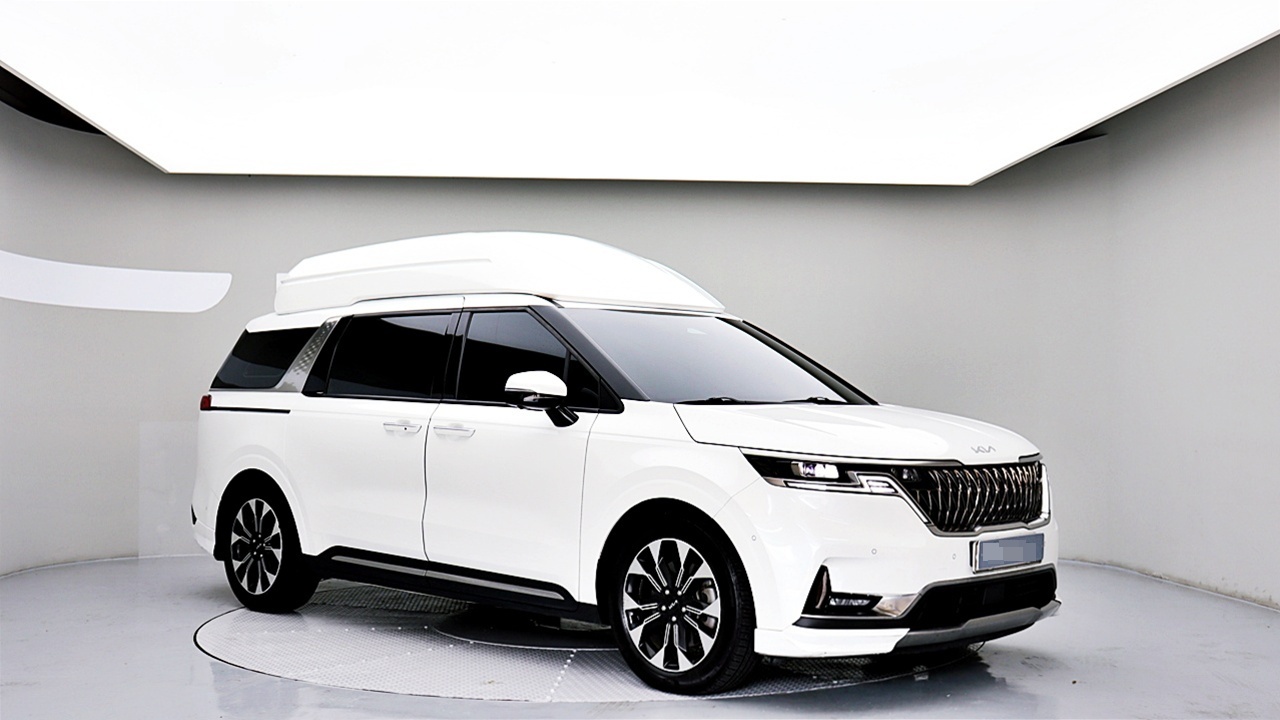 KIA CARNIVAL photo 2