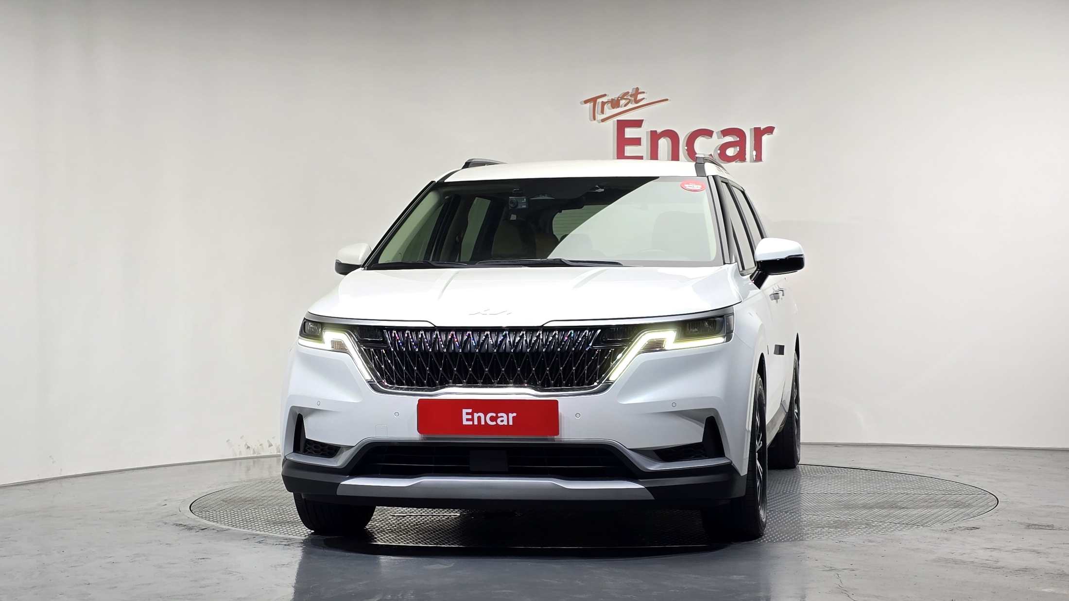 KIA CARNIVAL photo 3