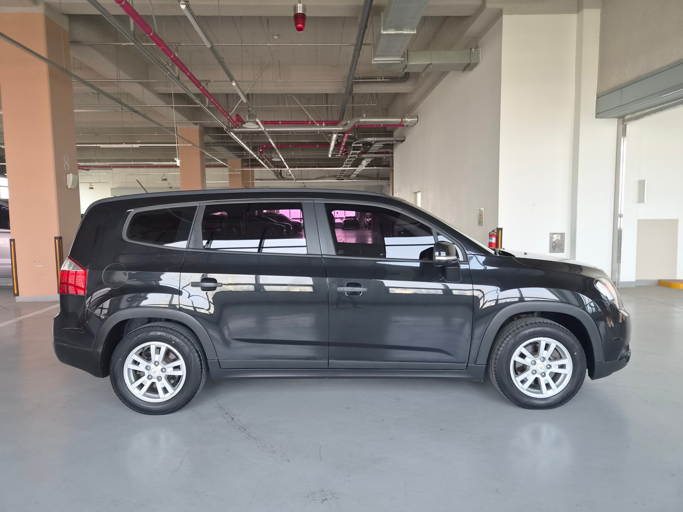 Mazda Bongo front view