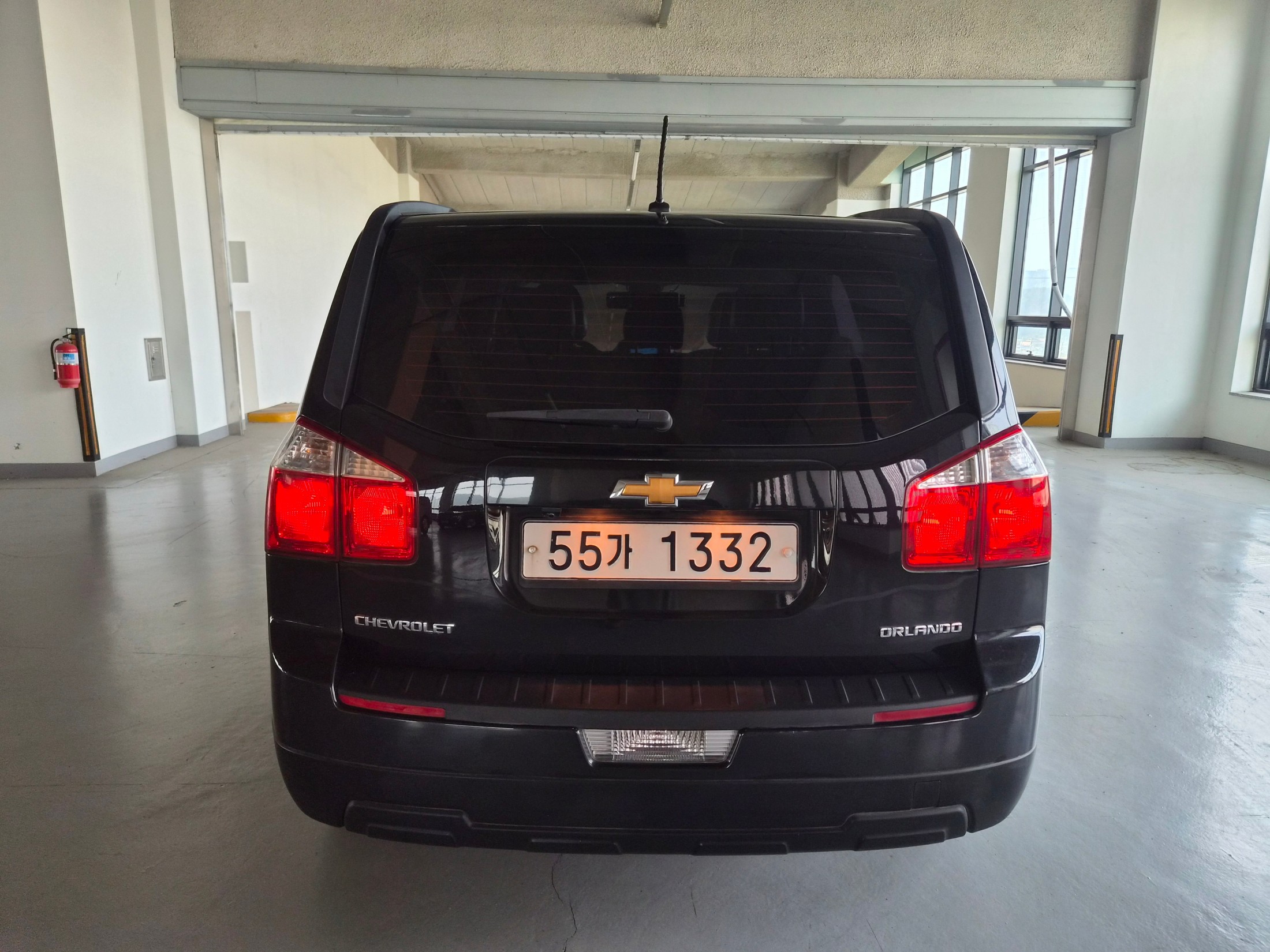 Mazda Bongo rear view
