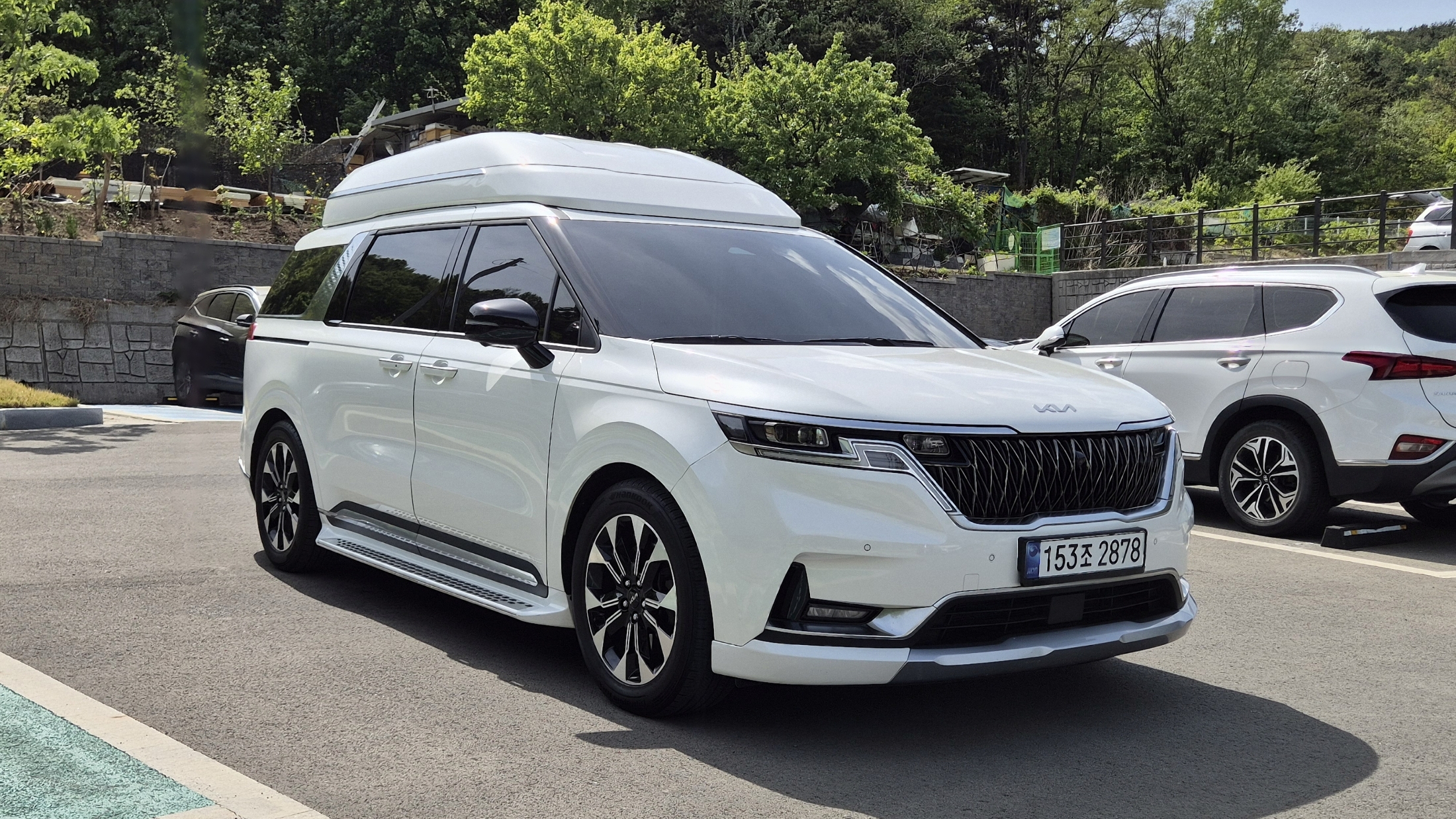 KIA CARNIVAL photo 3