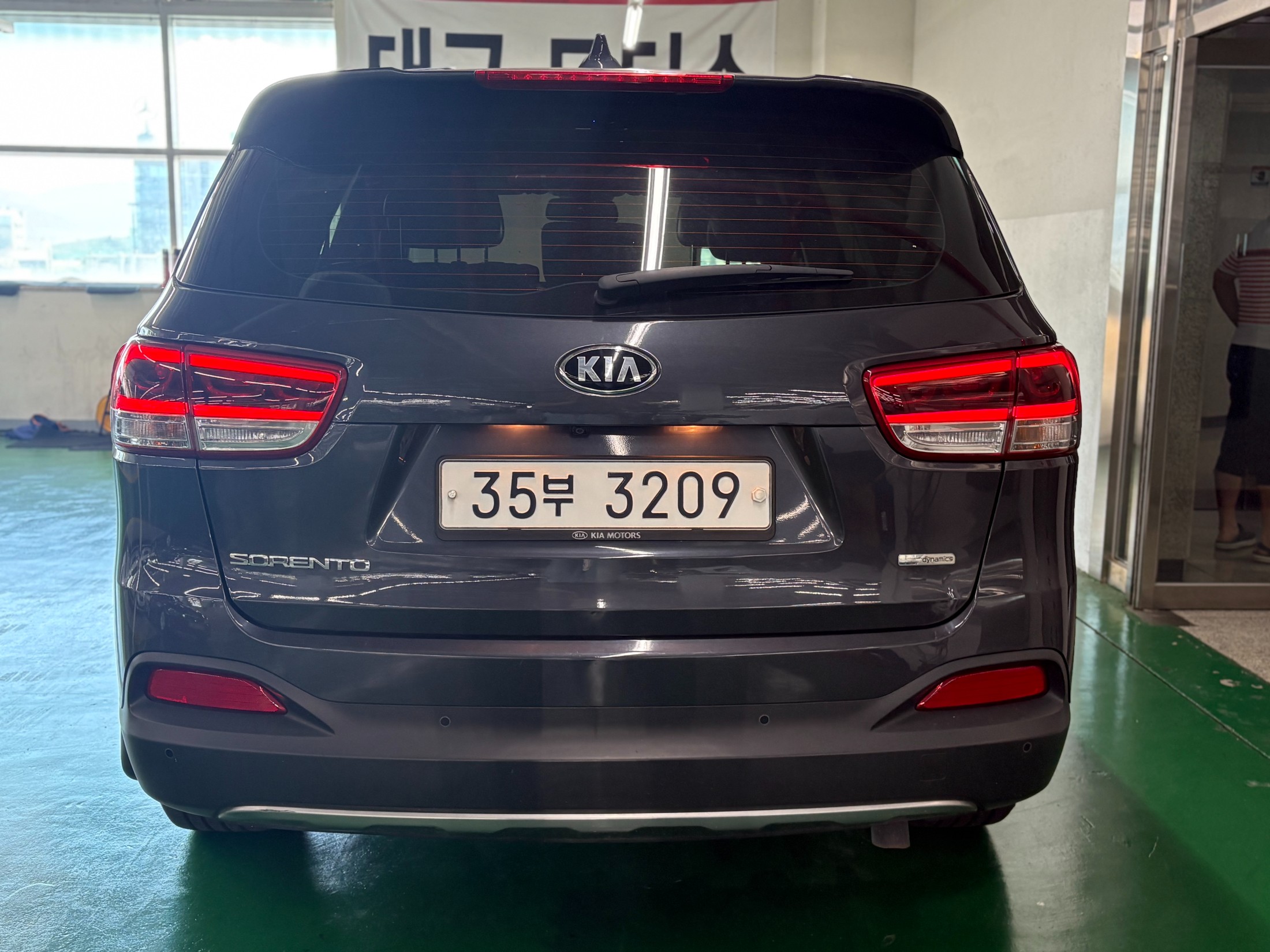 KIA SORENTO photo 3