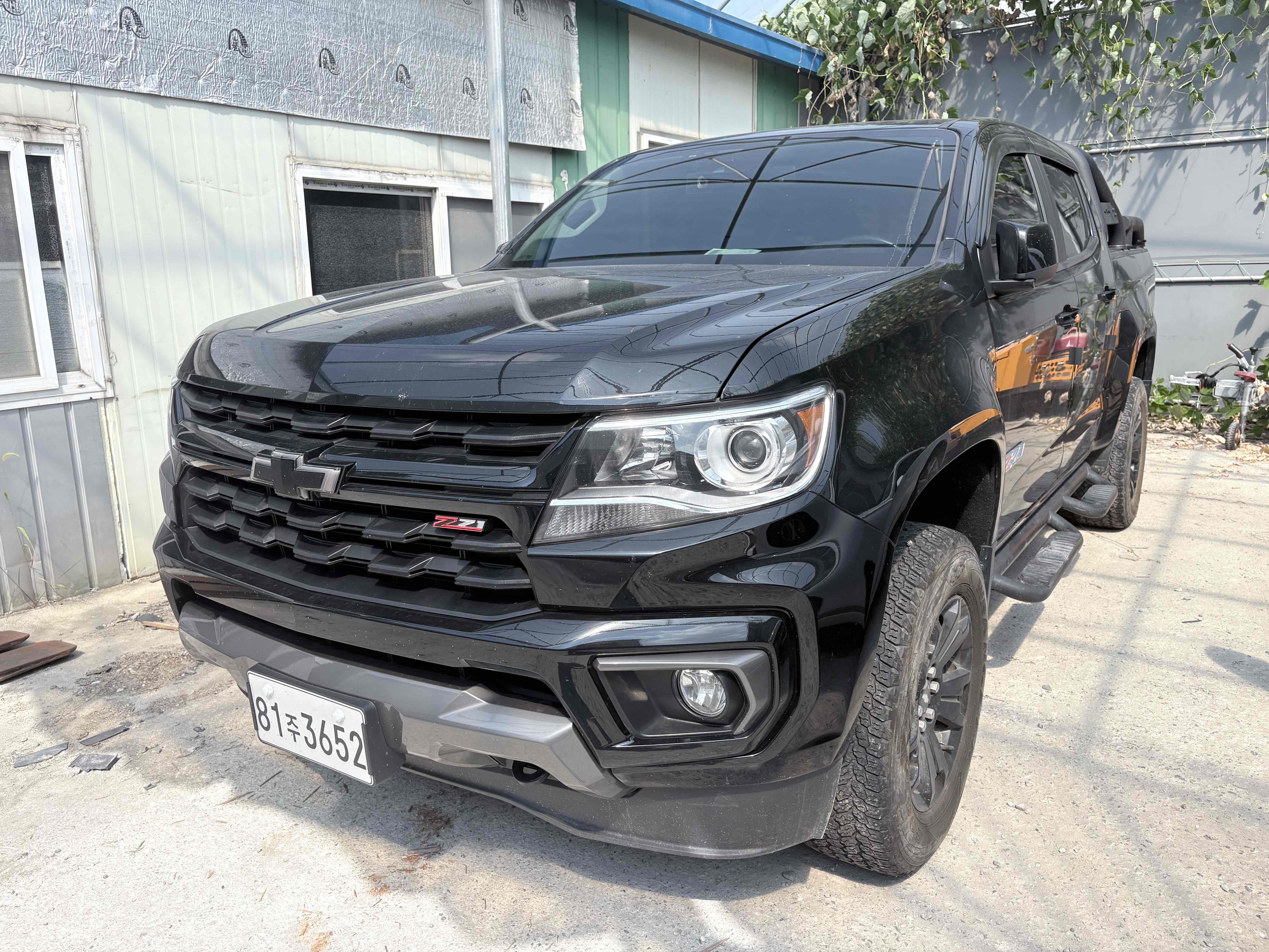CHEVROLET COLORADO