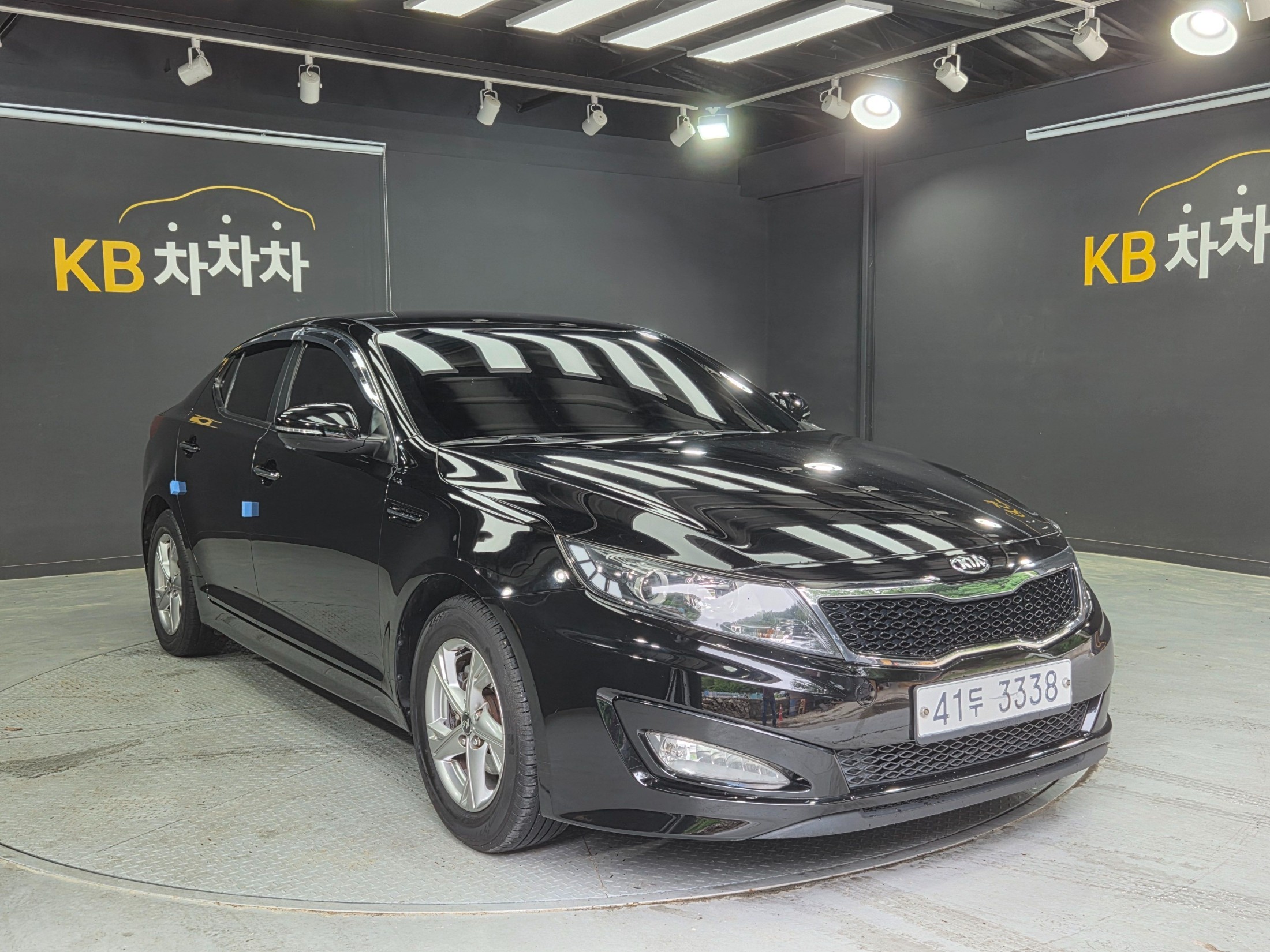KIA K5 photo 2
