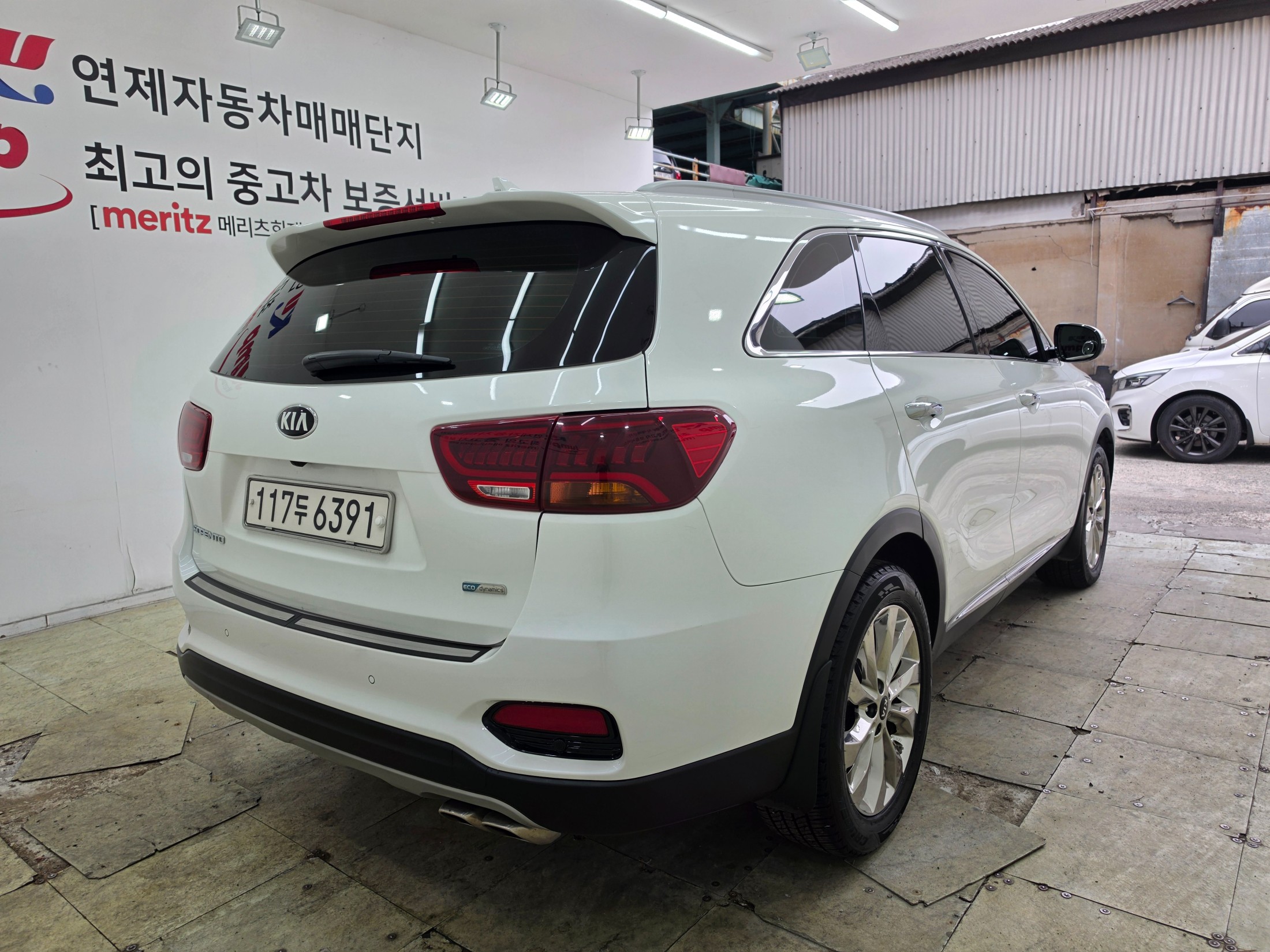 KIA SORENTO photo 3