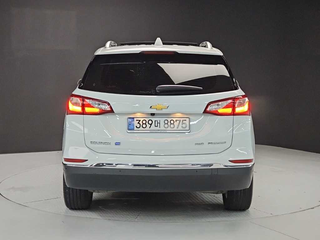 CHEVROLET EQUINOX photo 3