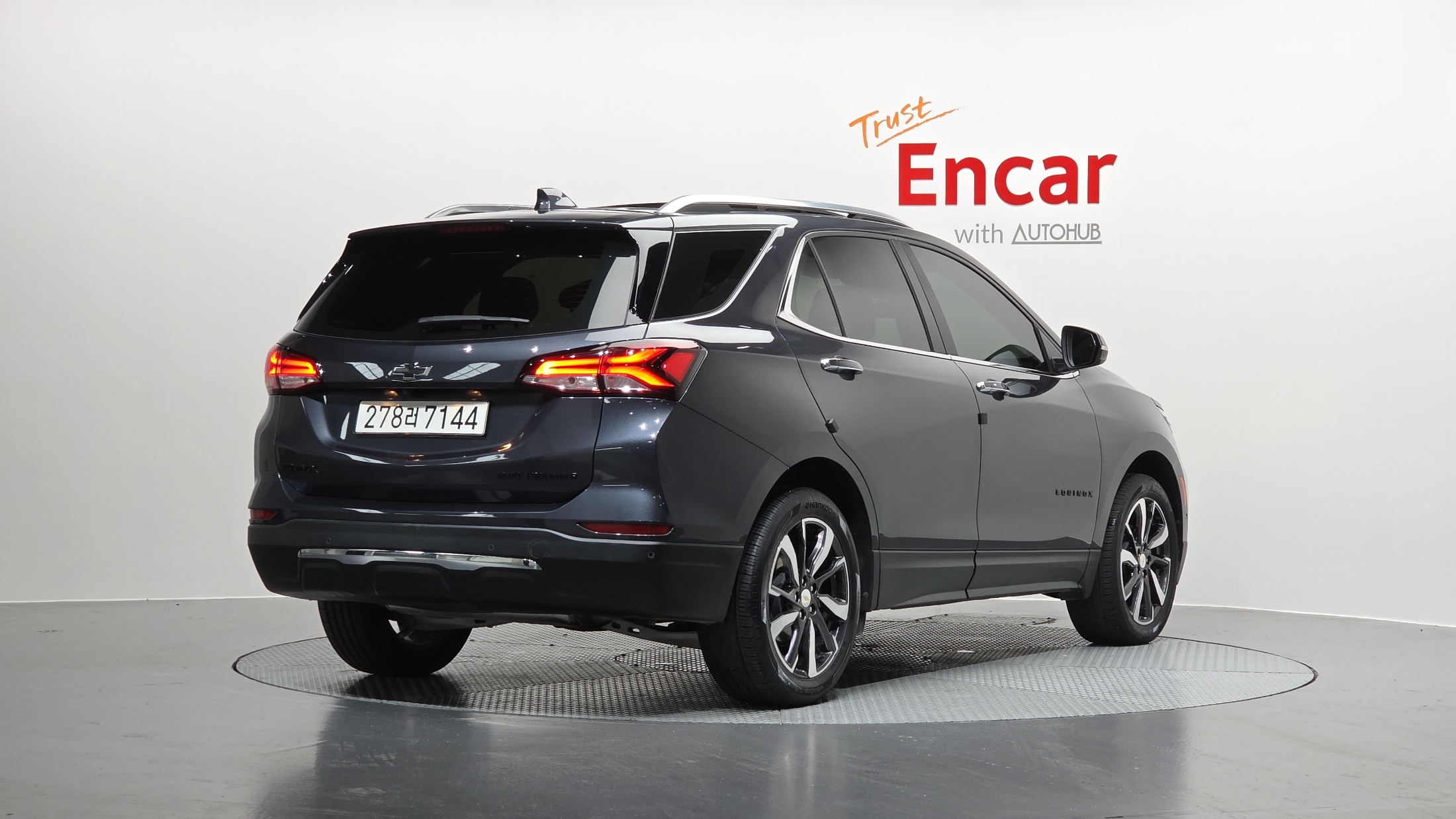CHEVROLET EQUINOX photo 2