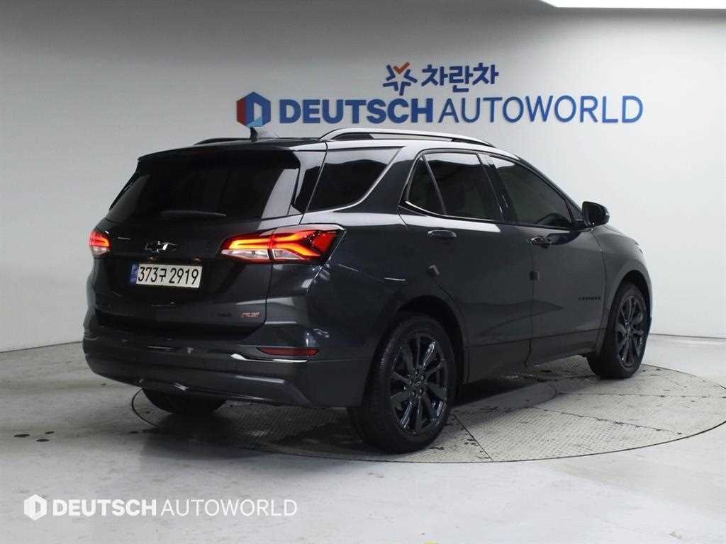 CHEVROLET EQUINOX photo 2