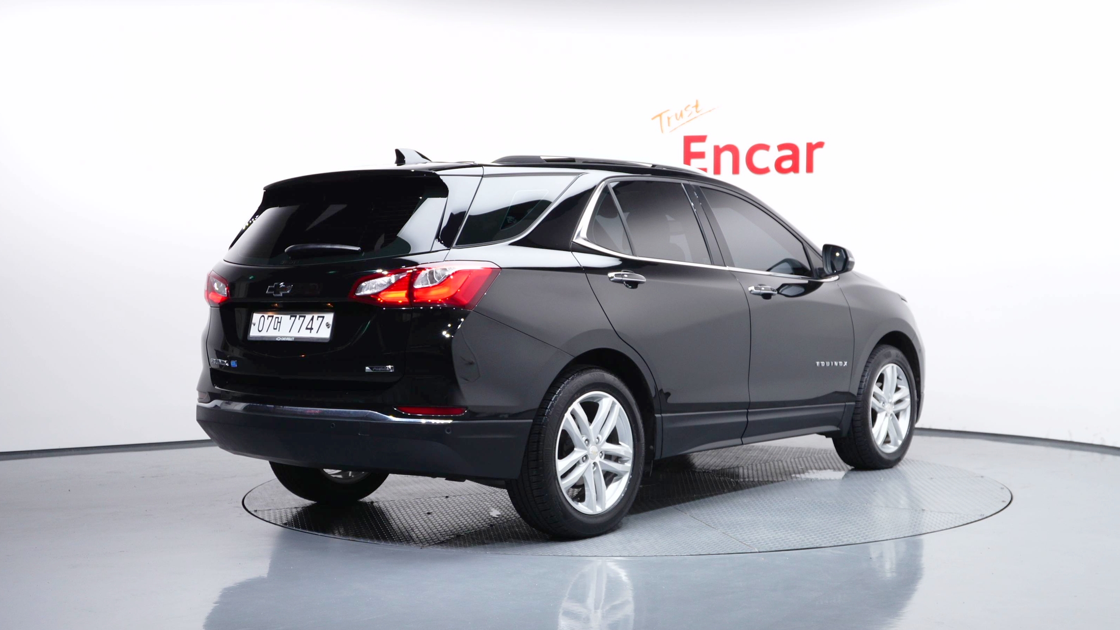 CHEVROLET EQUINOX photo 2