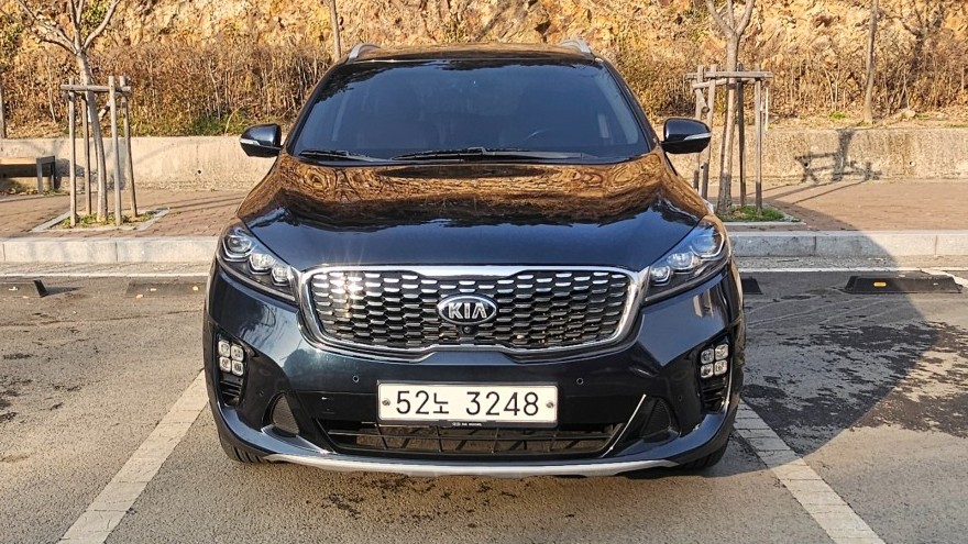 KIA SORENTO photo 2