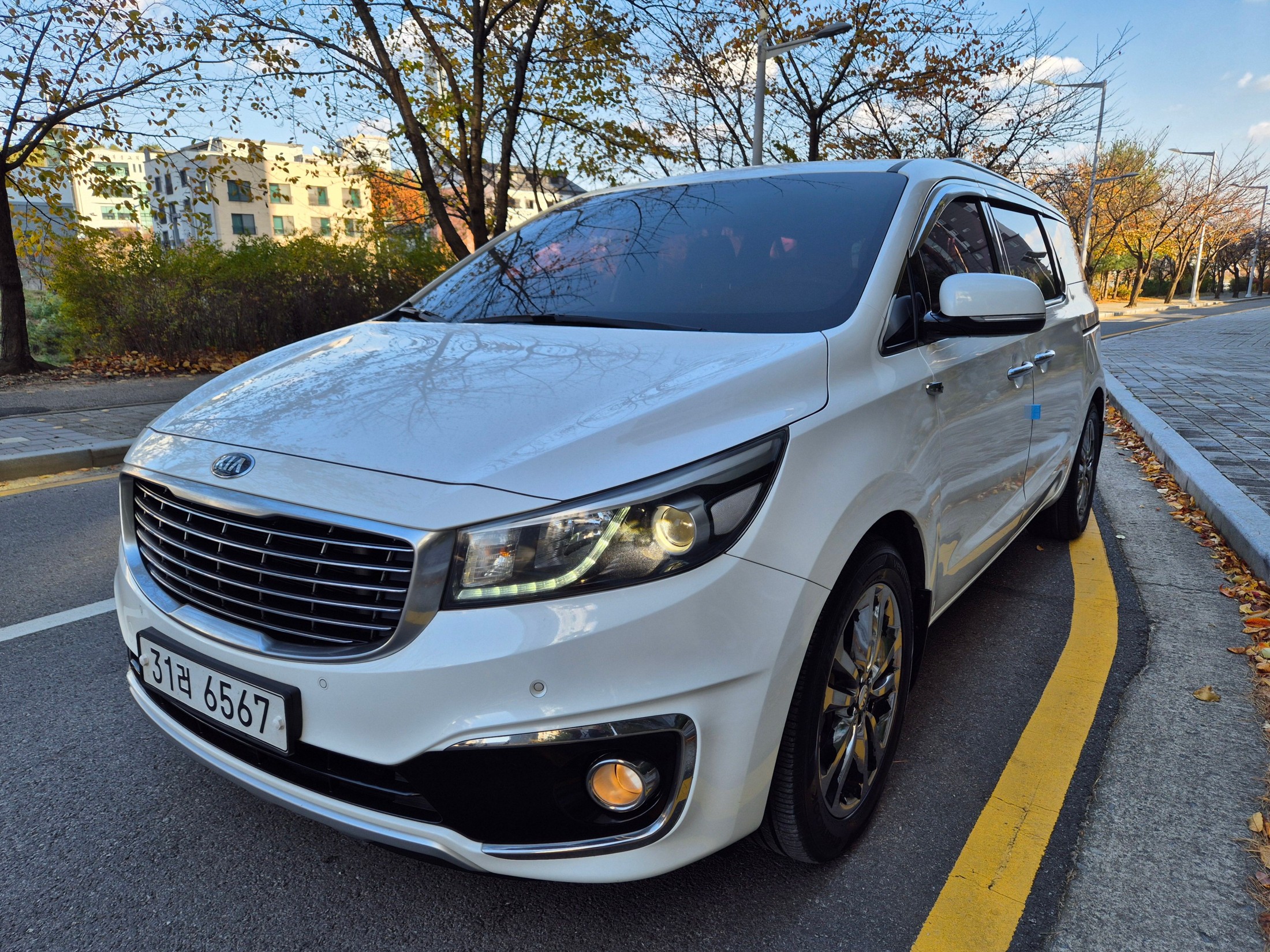 KIA CARNIVAL