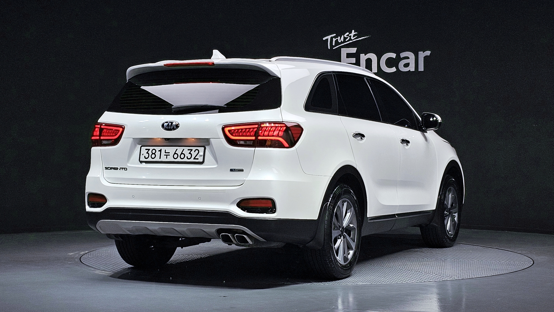 KIA SORENTO photo 2