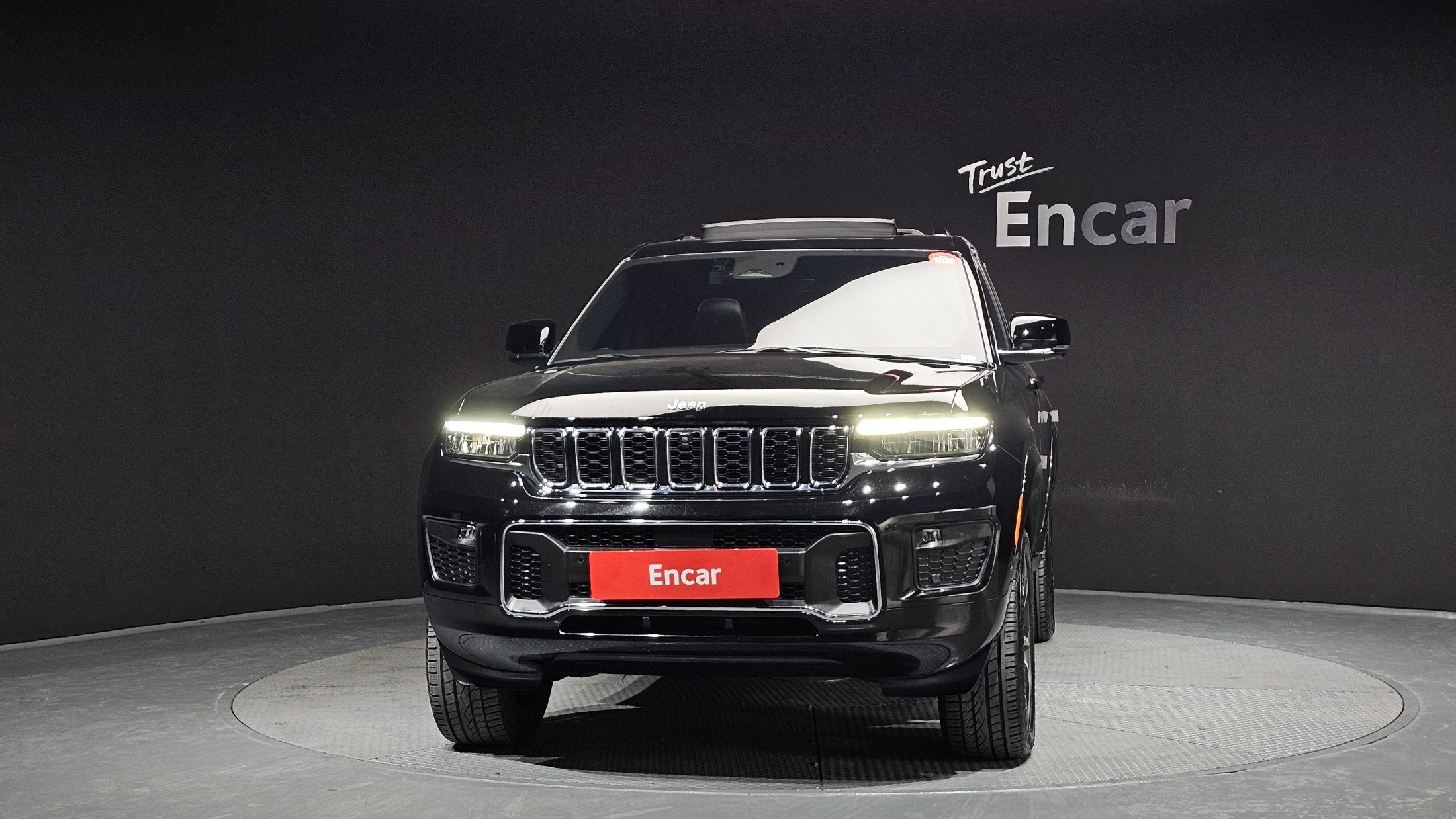 JEEP GRAND CHEROKEE photo 3