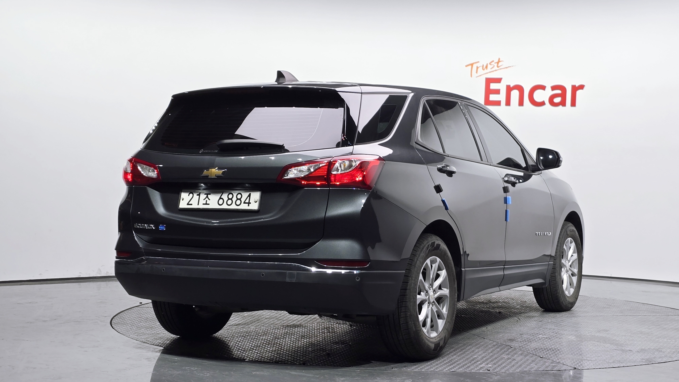 CHEVROLET EQUINOX photo 2