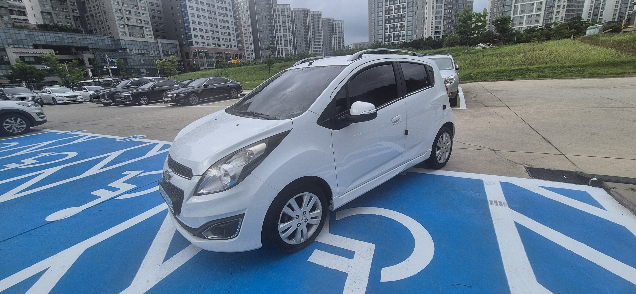 CHEVROLET SPARK photo 3