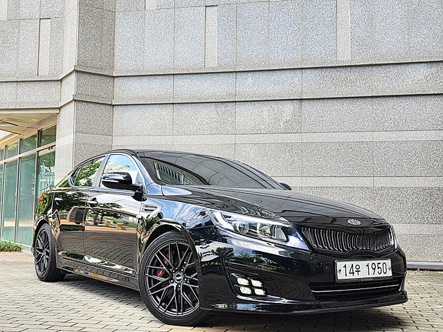 KIA K5 photo 2