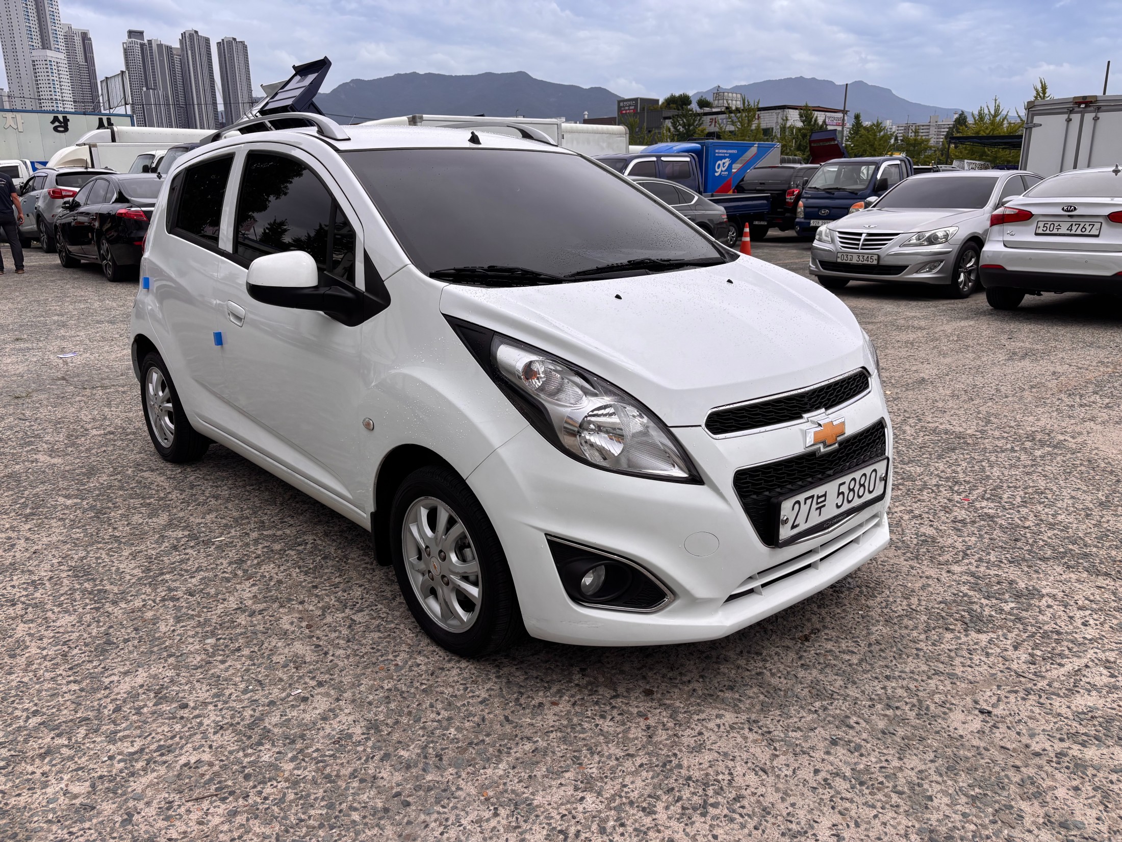 CHEVROLET SPARK photo 2