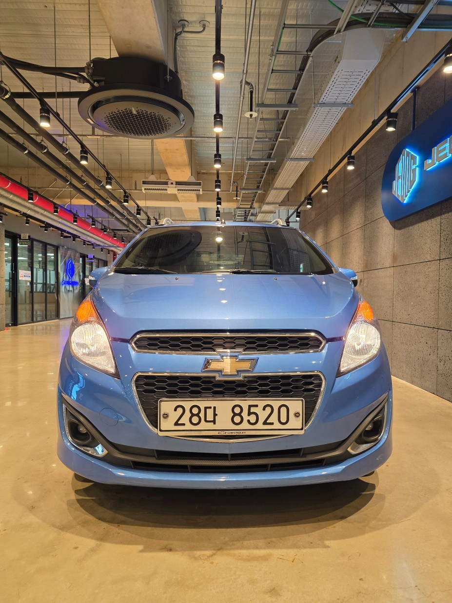 CHEVROLET SPARK photo 2