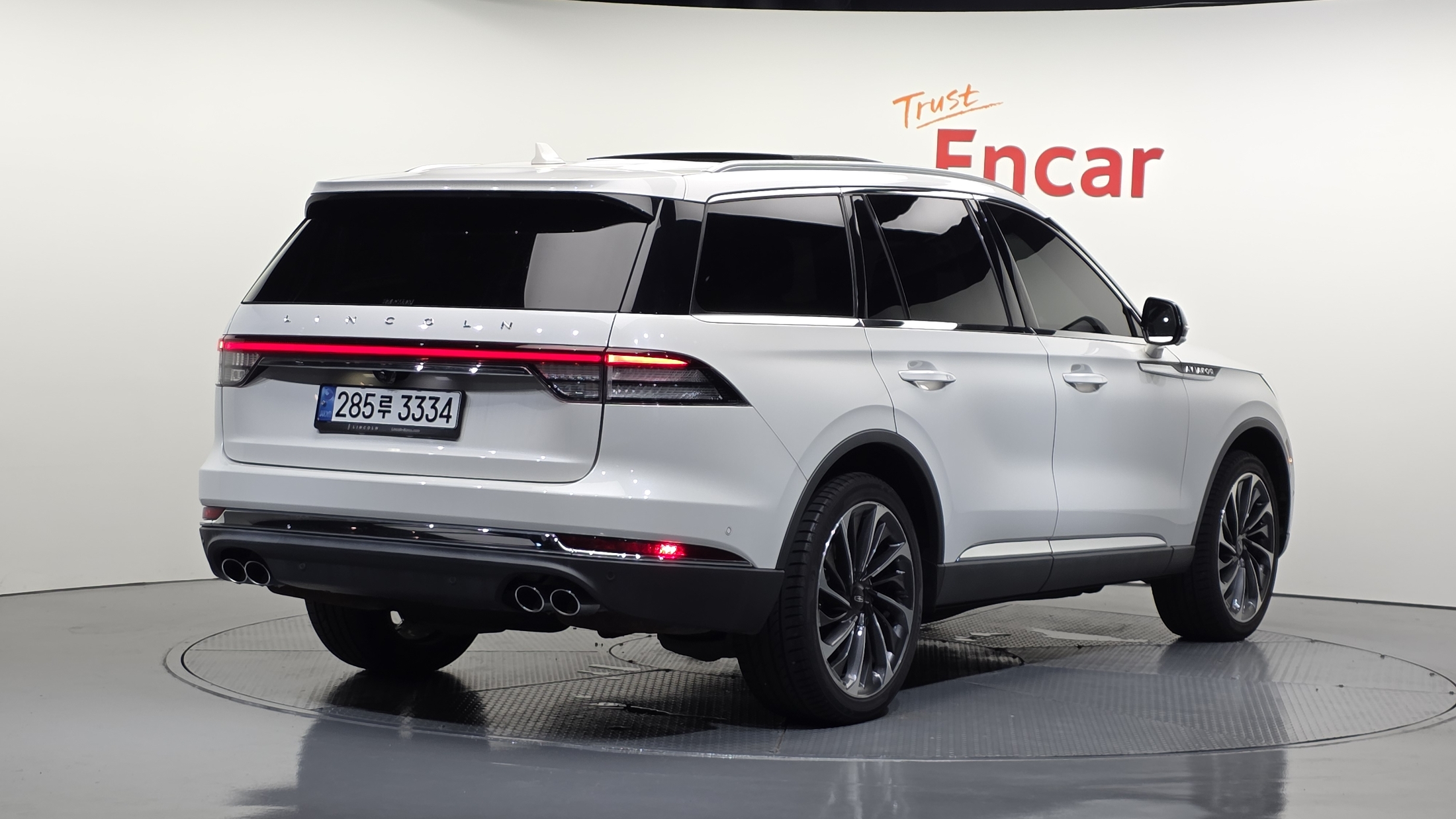 LINCOLN AVIATOR photo 2