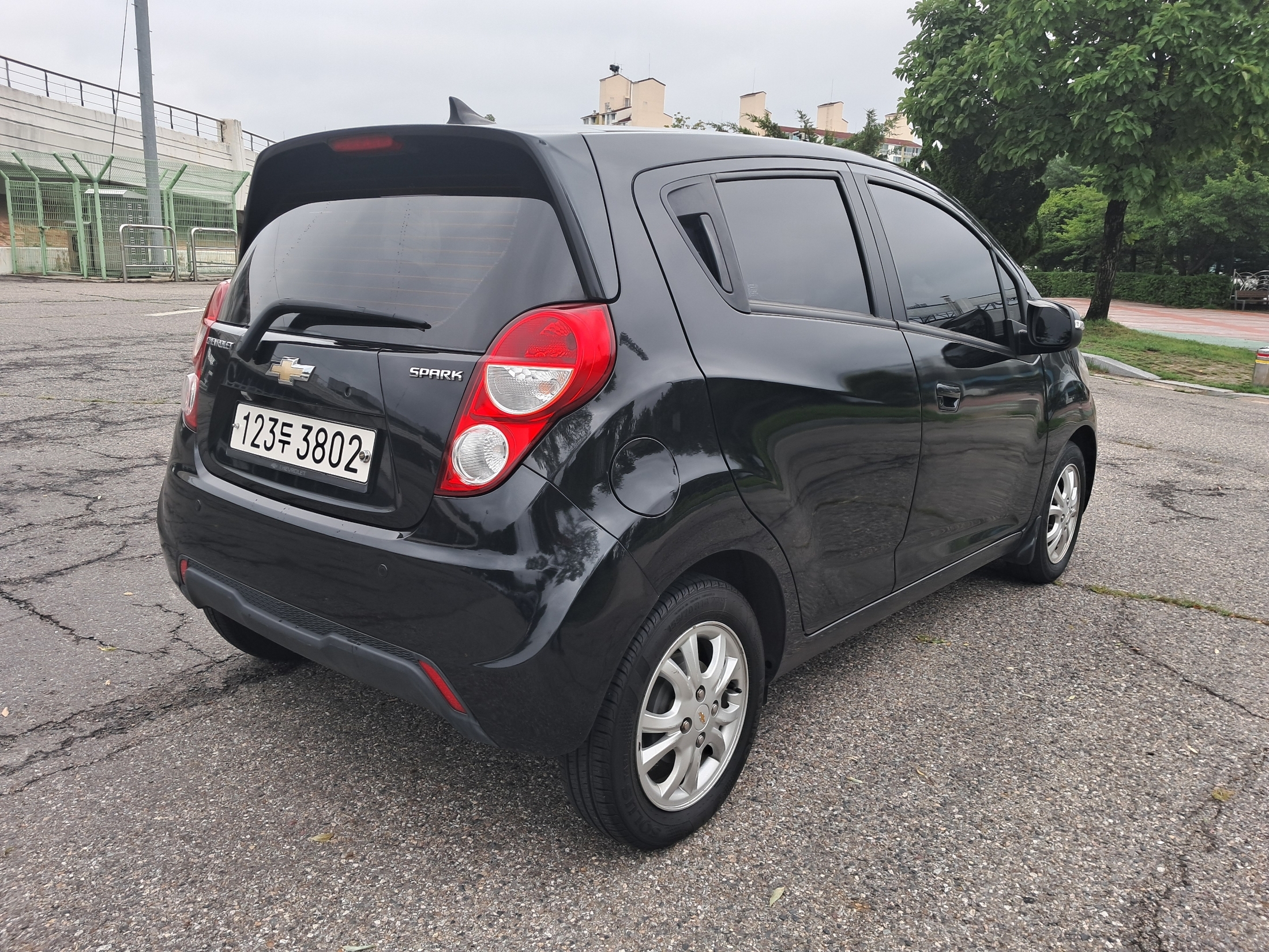 CHEVROLET SPARK photo 3