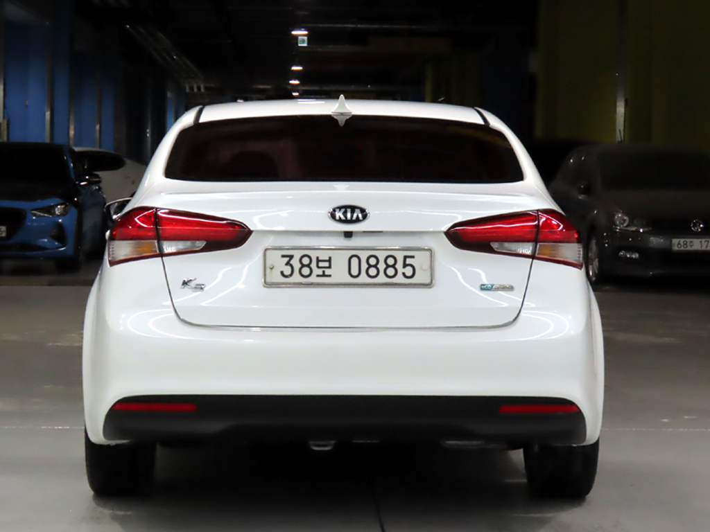 KIA K3 photo 3