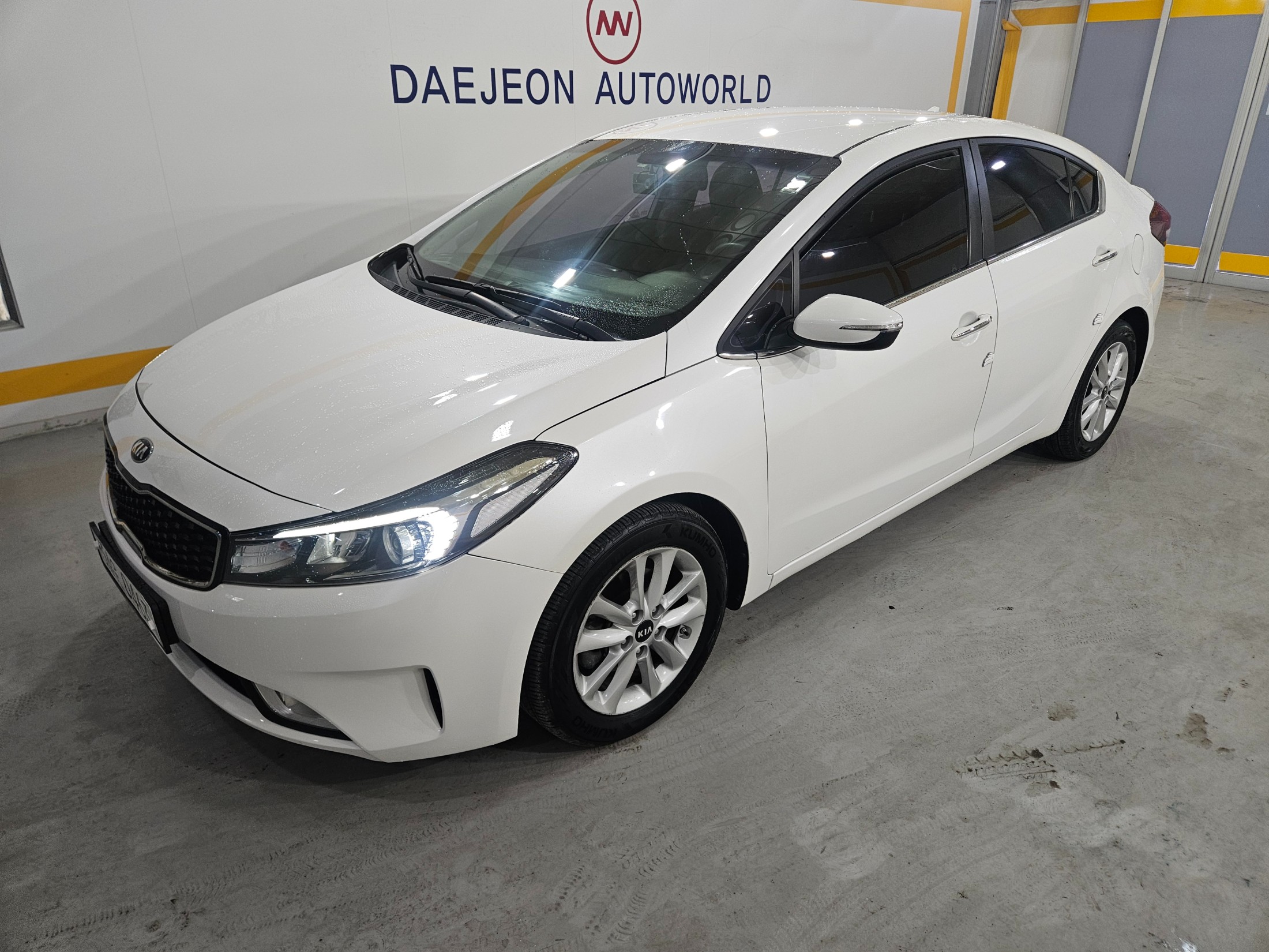 KIA K3 photo 3