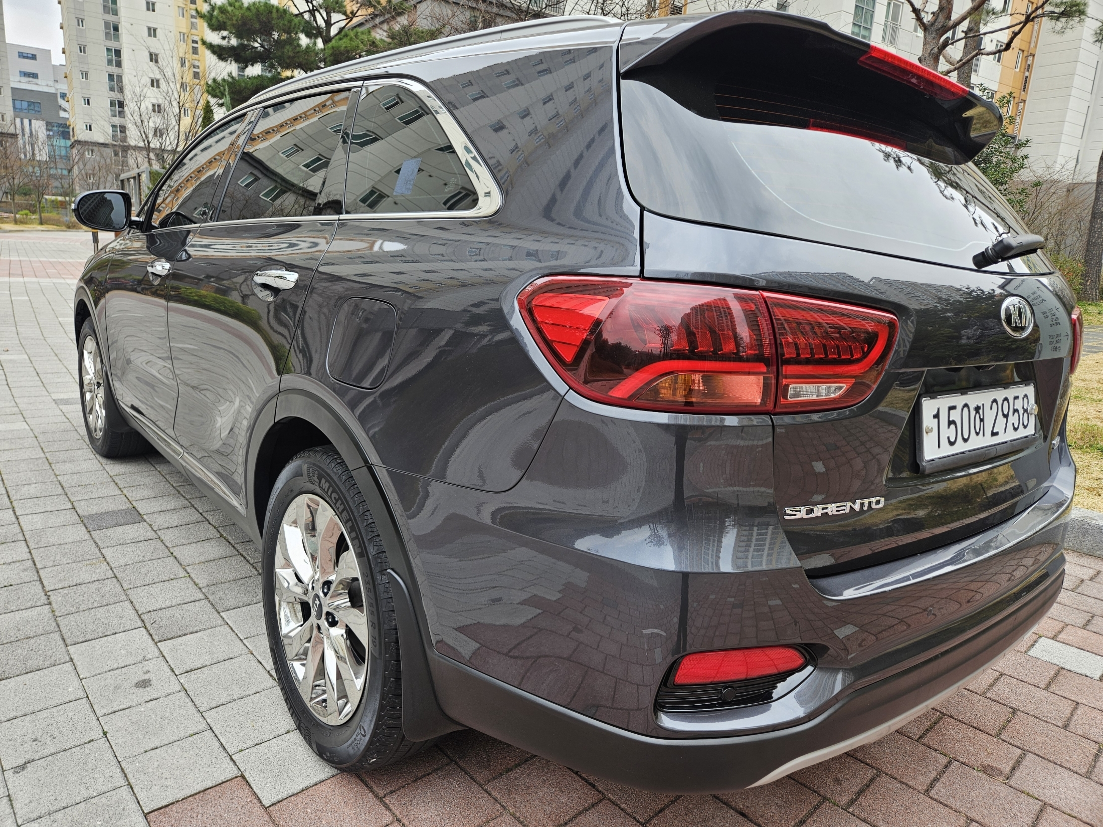 KIA SORENTO photo 3