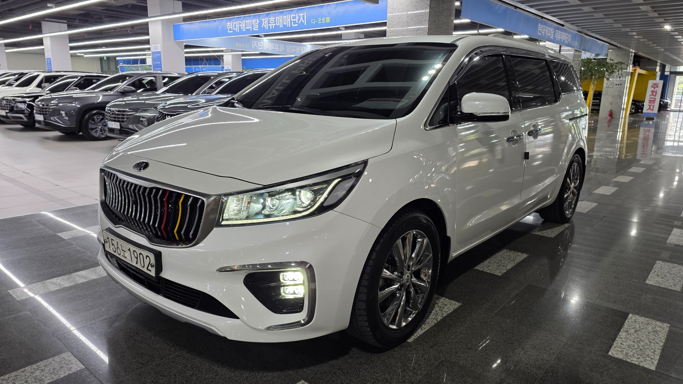KIA CARNIVAL 2020
