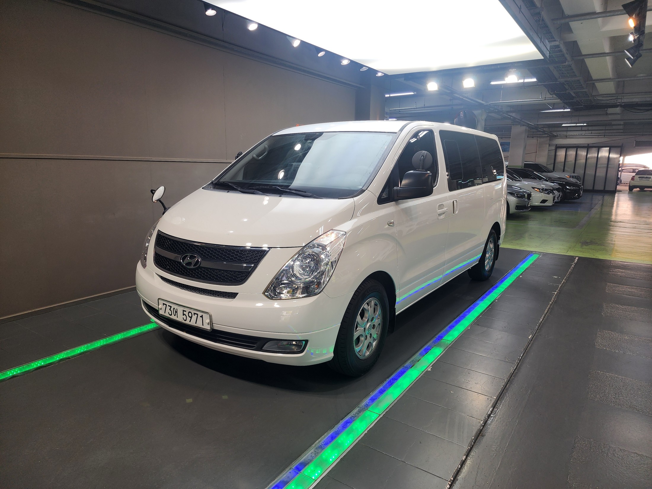 2011 Mazda Bongo Van