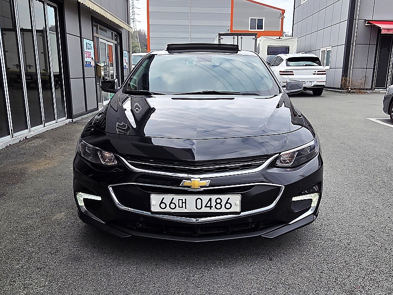 CHEVROLET MALIBU photo 2