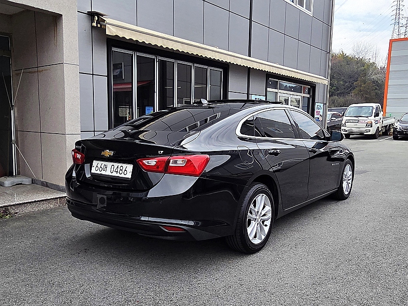 CHEVROLET MALIBU photo 3