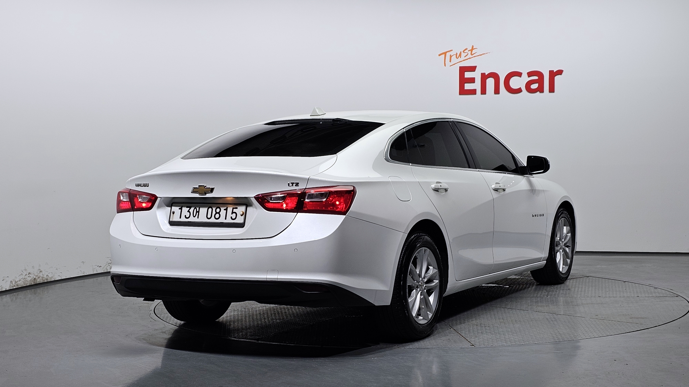 CHEVROLET MALIBU photo 2