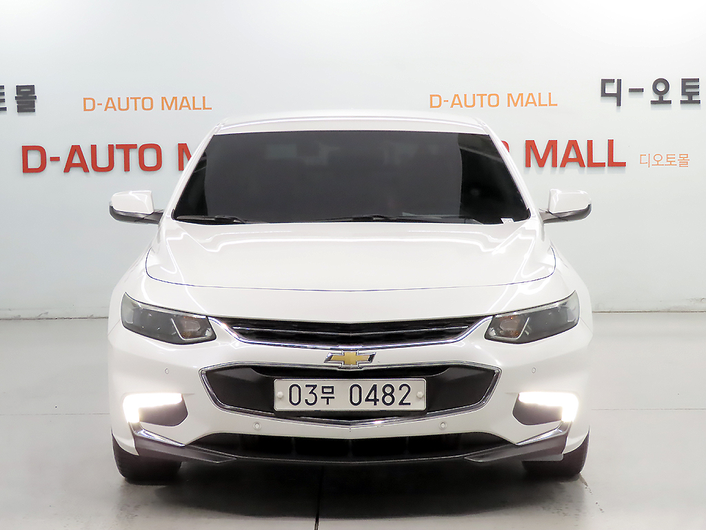 CHEVROLET MALIBU photo 2