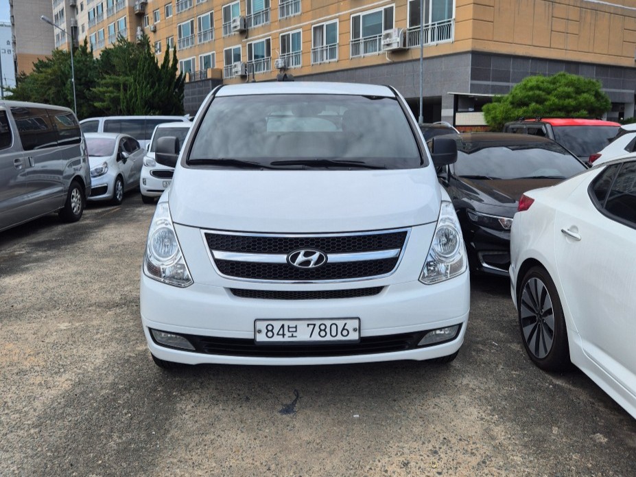 2011 Mazda Bongo Van