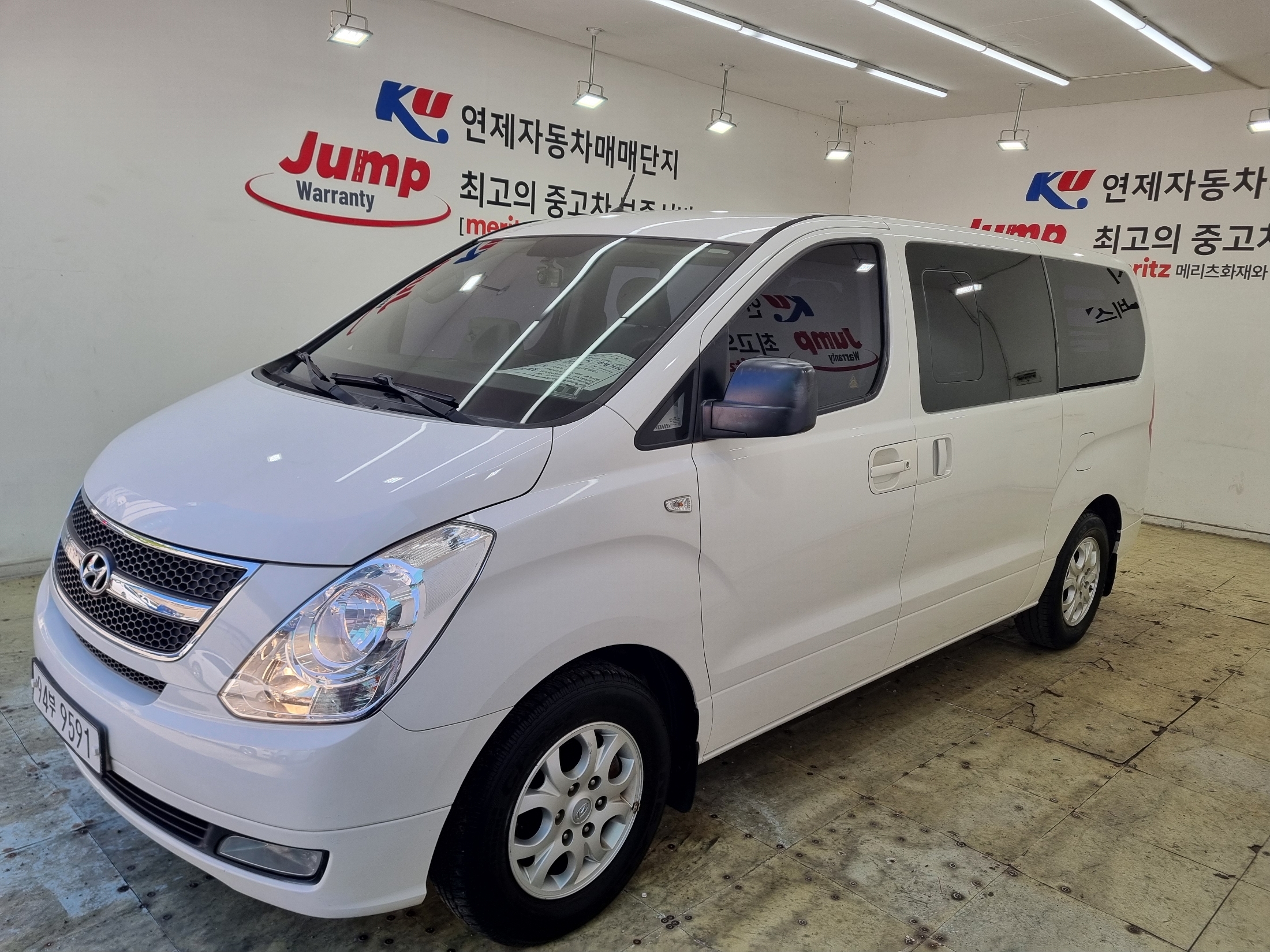 2011 Mazda Bongo Van
