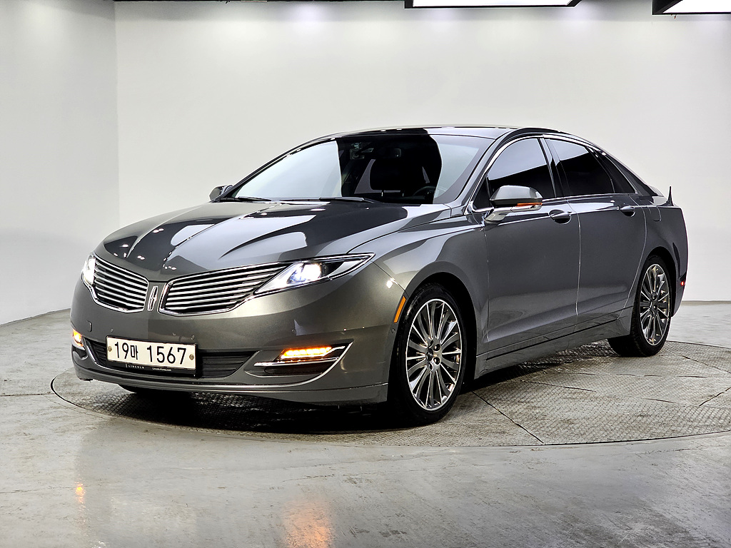 LINCOLN MKZ