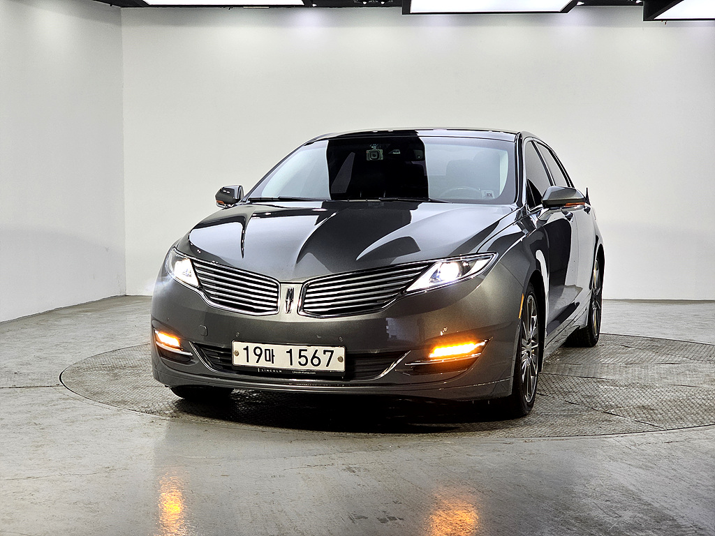 LINCOLN MKZ photo 3