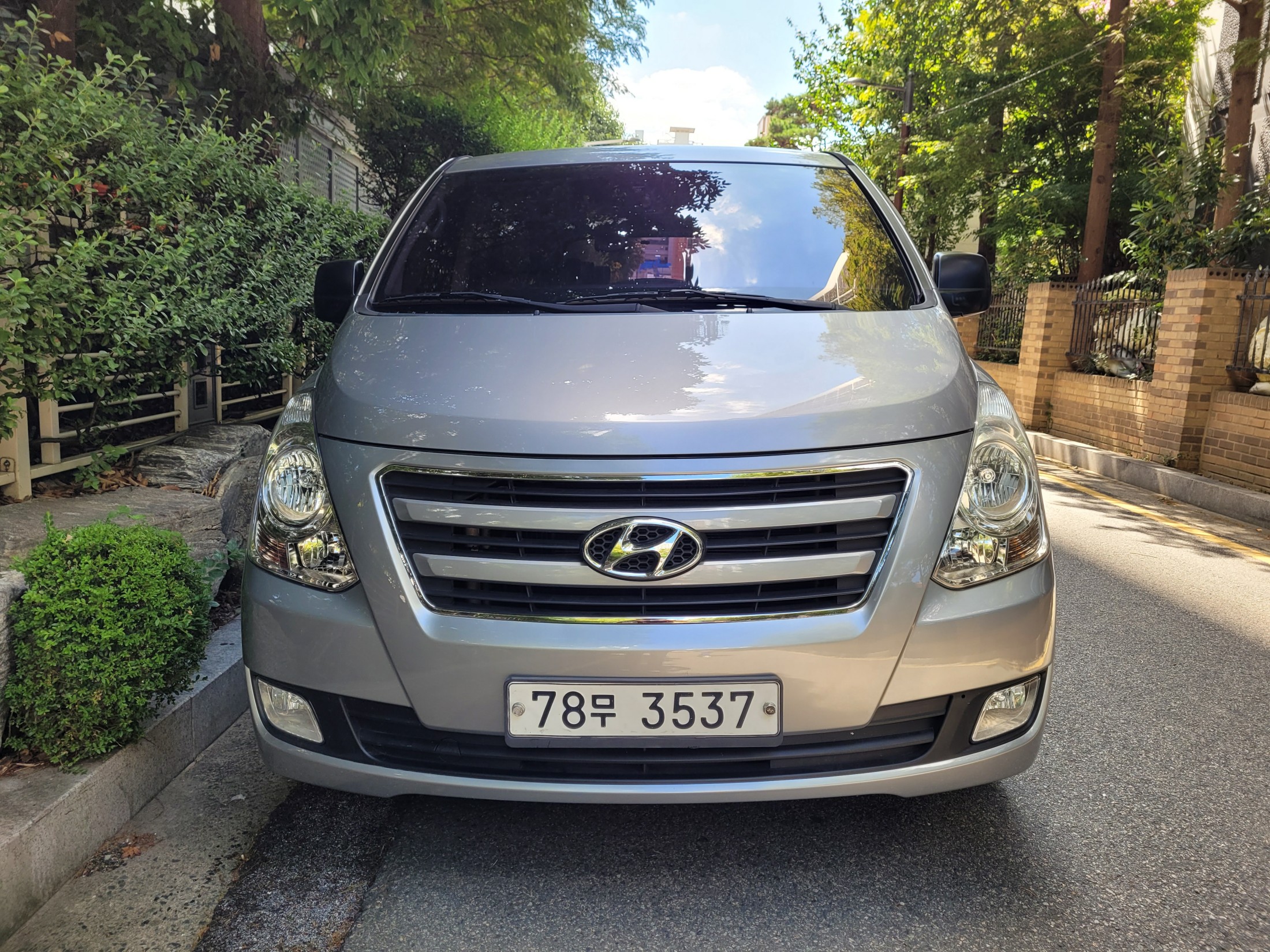 2011 Mazda Bongo Van
