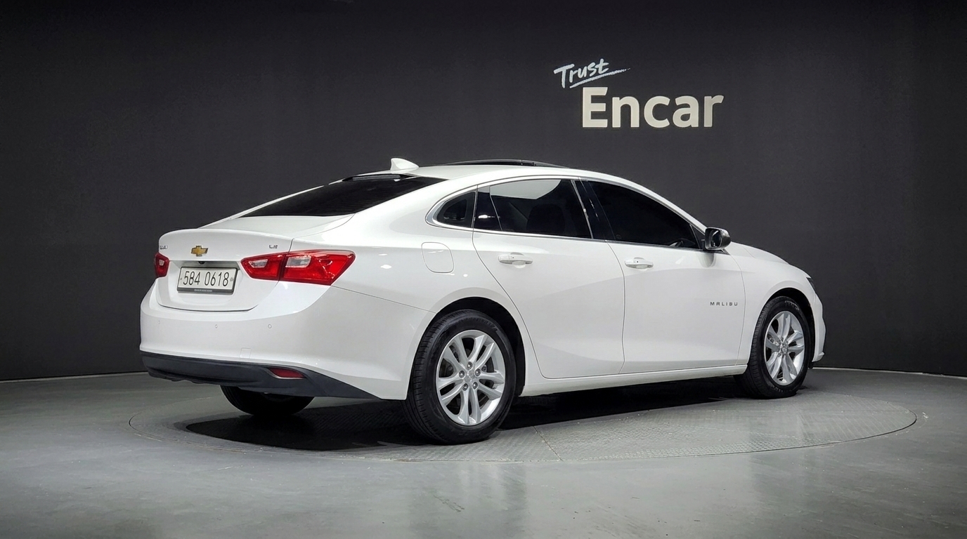 CHEVROLET MALIBU photo 2
