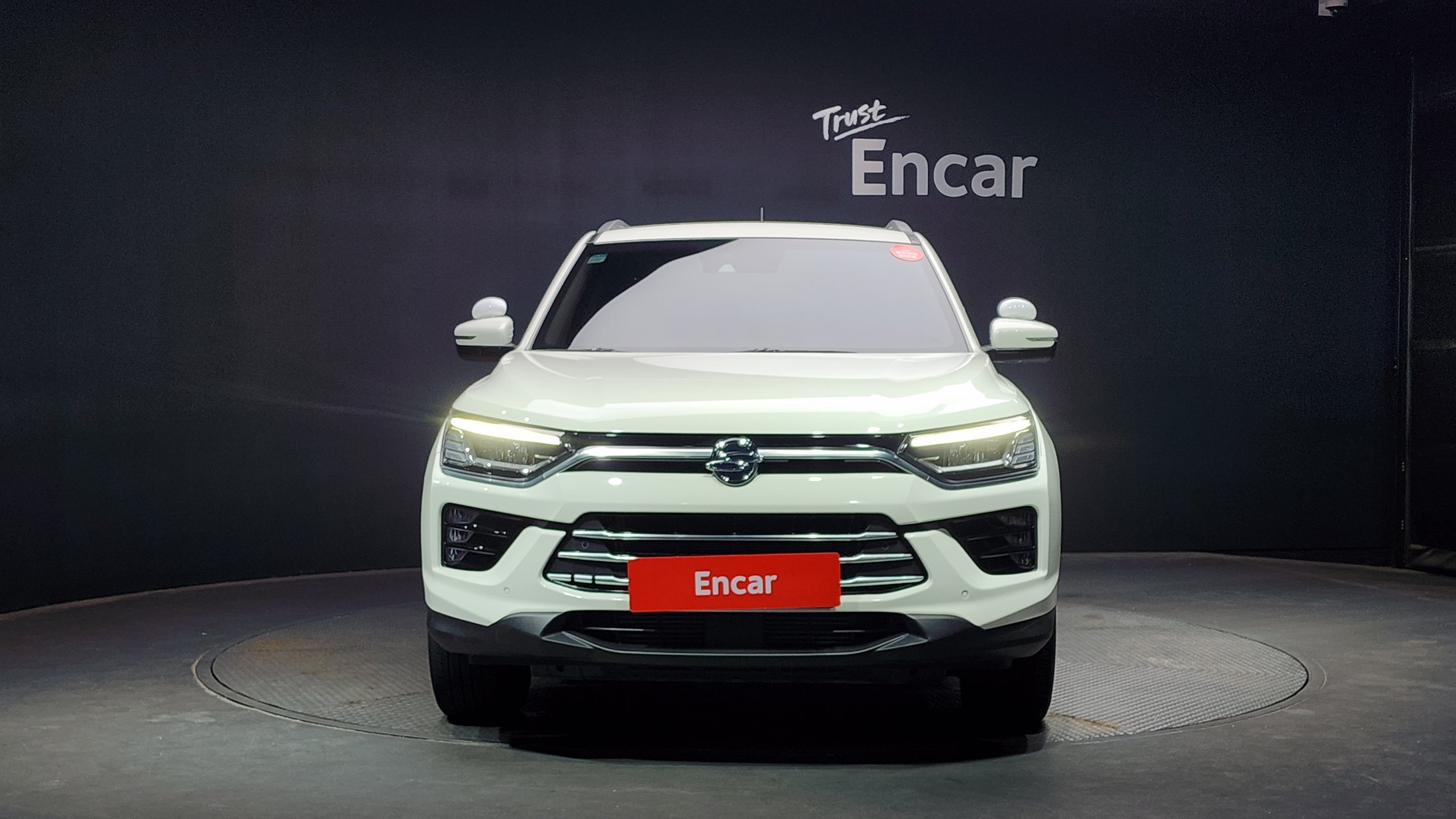 SSANGYONG KORANDO photo 3