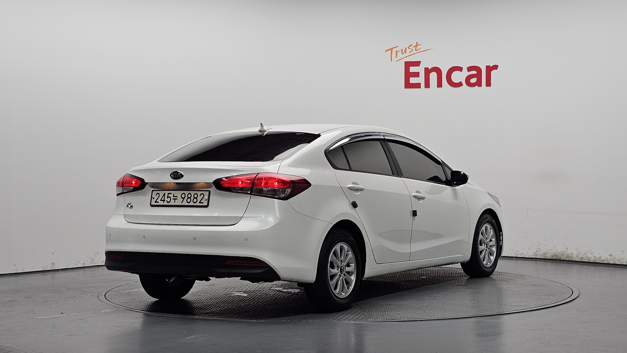 KIA K3 photo 2