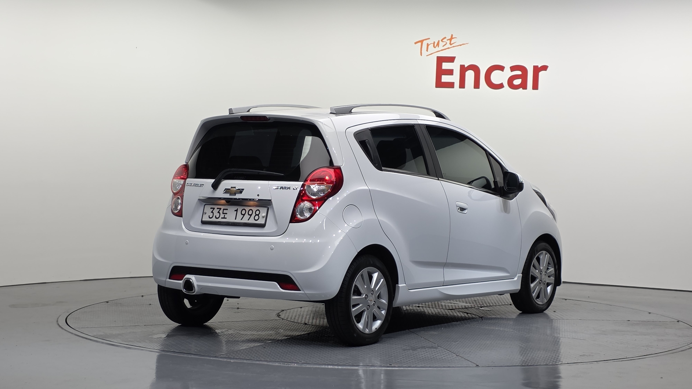 CHEVROLET SPARK photo 2