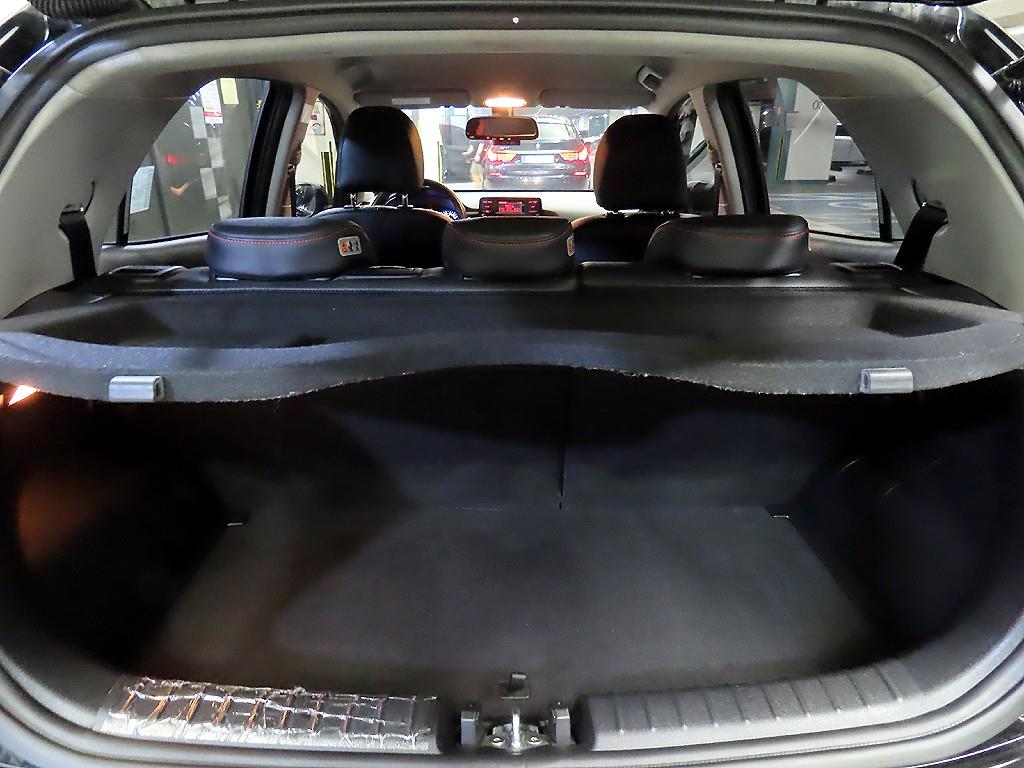 Mazda Bongo rear view