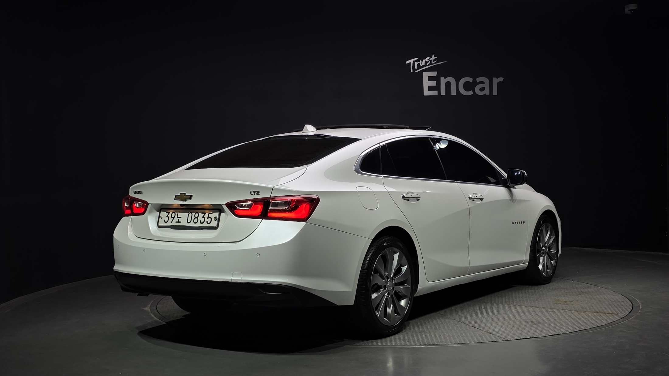 CHEVROLET MALIBU photo 2